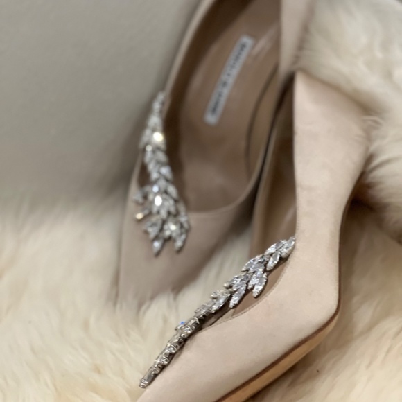 Manolo Blahnik - Picture 3 of 6